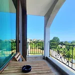 Family Delfa Bed & Breakfast
