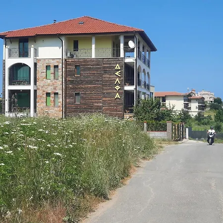 Family Delfa Bed & Breakfast