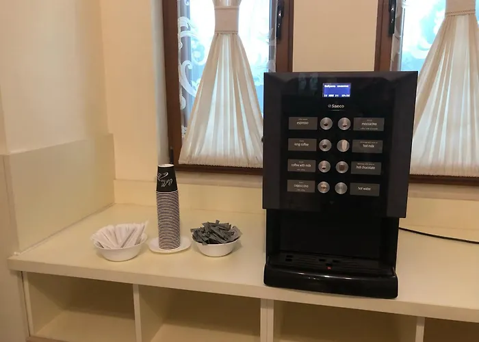 Alojamento de Acomodação e Pequeno-almoço Family Delfa 4*