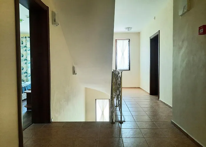 Alojamento de Acomodação e Pequeno-almoço Family Delfa